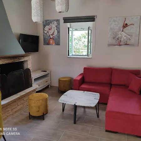 Central House Parga Exterior photo